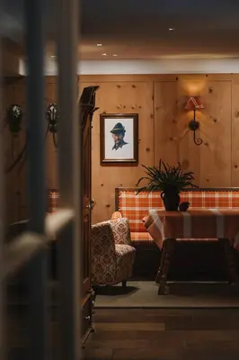 Ein Sitzbereich in der Unterkunft Hotel Aurora