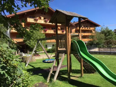 Ein Kinderspielbereich in der Unterkunft Hotel Gotthard