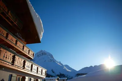 Ein allgemeiner Bergblick oder ein Berglick von des Hotels aus