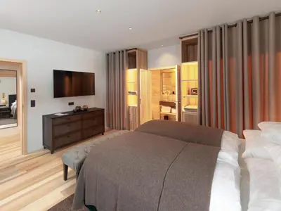 Ein Bett oder Betten in einem Zimmer der Unterkunft Hotel Schranz - Ski In & Ski Out