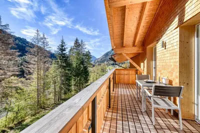 Ein allgemeiner Bergblick oder ein Berglick von der Ferienwohnung aus