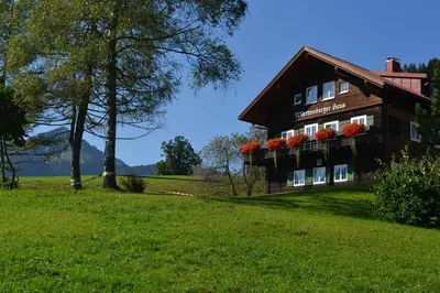 Naturlandschaft in der Nähe der Lodge
