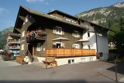 Ein allgemeiner Bergblick oder ein Berglick von der Ferienwohnung aus