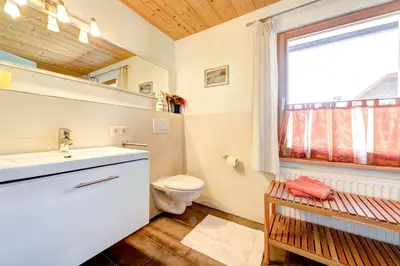 Ein Badezimmer in der Unterkunft Appartement Walserstuba by A-Appartments