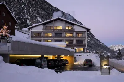 Ein allgemeiner Bergblick oder ein Berglick von der Ferienwohnung aus