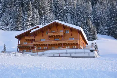 Hotel Garni Alpina im Winter