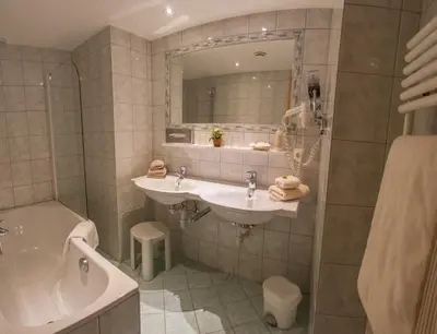 Ein Badezimmer in der Unterkunft Pension Alwin