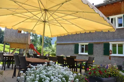 Ein Garten an der Unterkunft Ferienhof Dürlinde