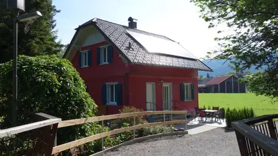 Das Gebäude in dem sich die Ferienwohnung befindet