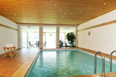 Der Swimmingpool an oder in der Nähe von Villa Valluga