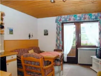 Ein Sitzbereich in der Unterkunft Gästehaus Winsauer