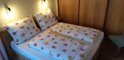 Ein Bett oder Betten in einem Zimmer der Unterkunft Haus Mansaura