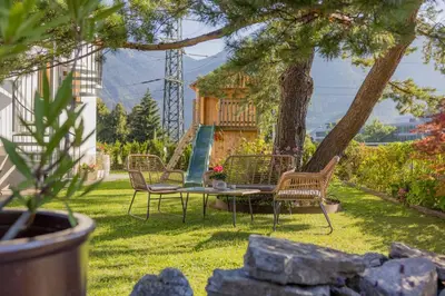 Ein allgemeiner Bergblick oder ein Berglick von der Ferienwohnung aus