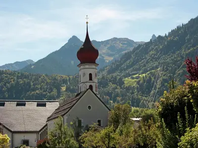 Ein allgemeiner Bergblick oder ein Berglick von der Ferienwohnung aus