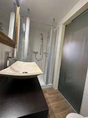 Ein Badezimmer in der Unterkunft S'Matt 3