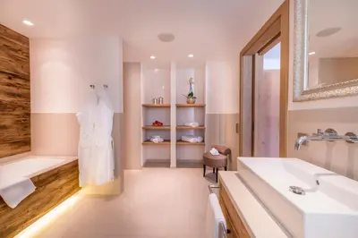 Ein Badezimmer in der Unterkunft Circle Chalets Arlberg Ski in - Ski out