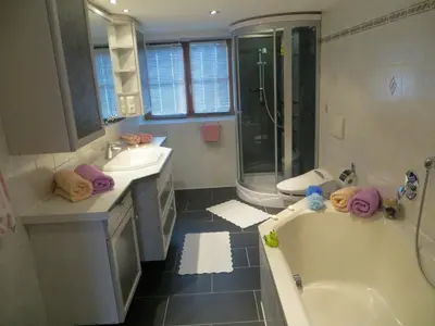 Ein Badezimmer in der Unterkunft Gästehaus am Berg