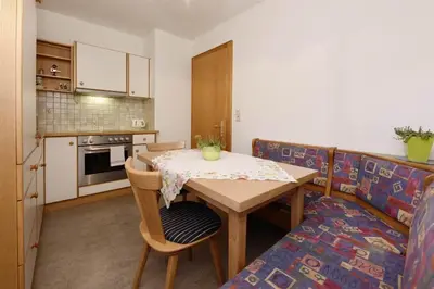 Küche/Küchenzeile in der Unterkunft Ferienwohnung Bitschnau Ulrike