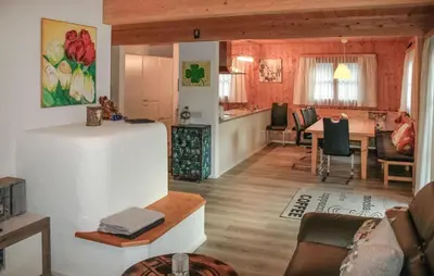 Ein Sitzbereich in der Unterkunft Tolles Feriehaus Montafon