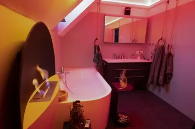 Ein Badezimmer in der Unterkunft Dachgeschoss Designer-Loft Arlberg - Montafon