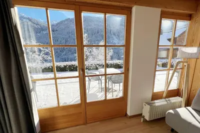 Ein allgemeiner Bergblick oder ein Berglick von der Ferienwohnung aus