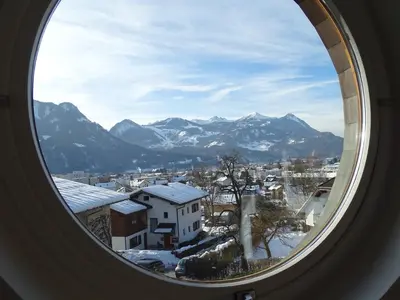 Ein allgemeiner Bergblick oder ein Berglick von der Ferienwohnung aus