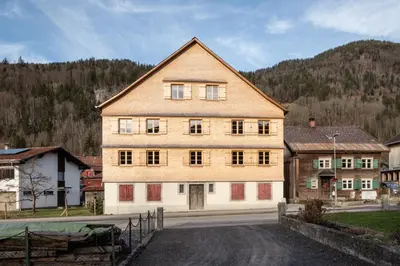 Ein allgemeiner Bergblick oder ein Berglick von der Ferienwohnung aus