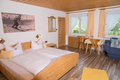 Ein Bett oder Betten in einem Zimmer der Unterkunft Haus Garni Luggi Leitner