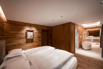Ein Bett oder Betten in einem Zimmer der Unterkunft Arla Luxury Home