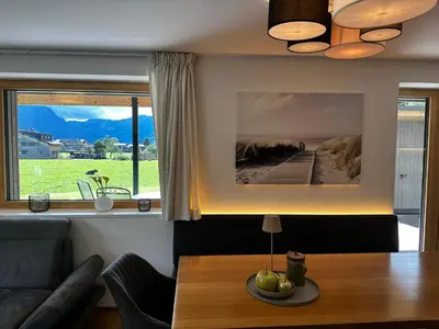 Ein Sitzbereich in der Unterkunft Ferienwohnung Übelher