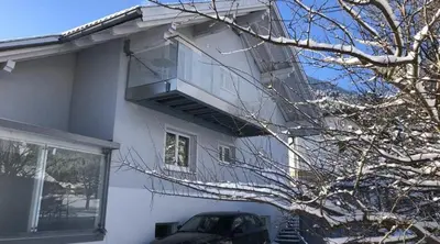 Das Gebäude in dem sich die Ferienwohnung befindet