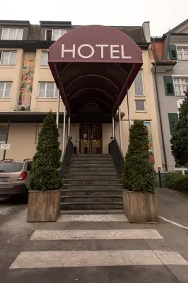 Das Gebäude in dem sich das Hotel befindet