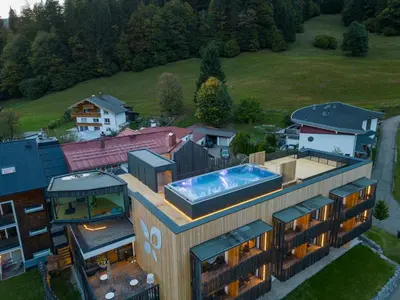 Der Swimmingpool an oder in der Nähe von Genuss- & Aktivhotel Sonnenburg