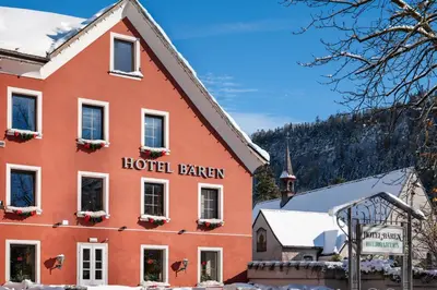 Ein allgemeiner Bergblick oder ein Berglick von des Hotels aus