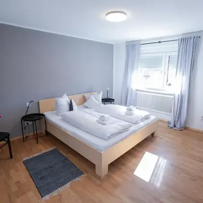WOHNUNG OBERGESCHOSS mit 3 Schlafzimmer in ruhiger Gegend