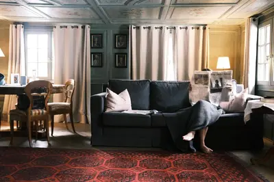 Ein Sitzbereich in der Unterkunft Hirschen - Fine Hotel, Restaurant & Spa