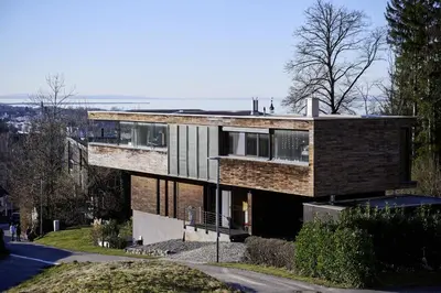Das Gebäude in dem sich die Ferienwohnung befindet