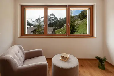 Ein allgemeiner Bergblick oder ein Berglick von der Ferienwohnung aus