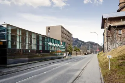 Ein allgemeiner Bergblick oder ein Berglick von des Hotels aus