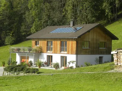 Das Gebäude in dem sich die Ferienwohnung befindet