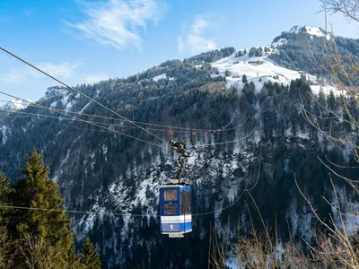 Ein allgemeiner Bergblick oder ein Berglick von der Ferienwohnung aus