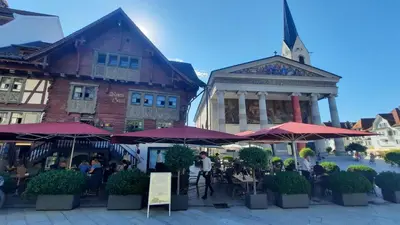 Das Gebäude in dem sich die Ferienwohnung befindet