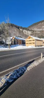 Ein allgemeiner Bergblick oder ein Berglick von der Ferienwohnung aus