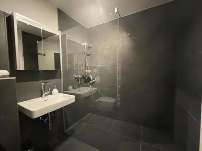 Ein Badezimmer in der Unterkunft Stylische Stadt-Wohnung Bregenz - mit Parkplatz