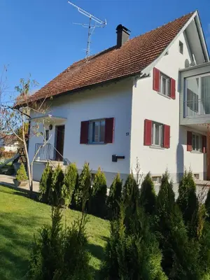 Das Gebäude in dem sich die Ferienwohnung befindet