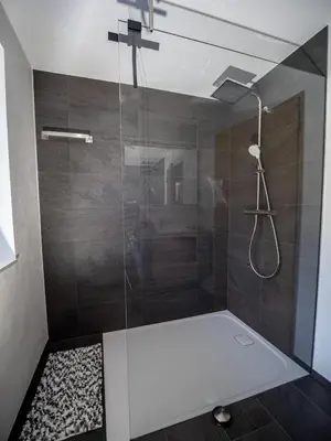 Ein Badezimmer in der Unterkunft Burtscherhof in Braz