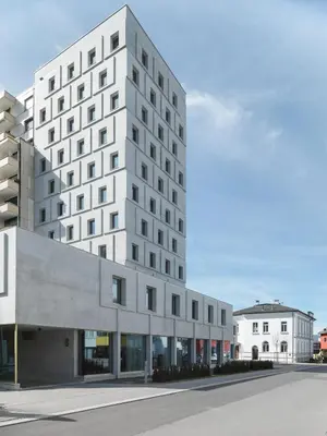 Das Gebäude in dem sich das Hotel befindet