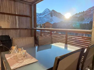 Ein allgemeiner Bergblick oder ein Berglick von der Ferienwohnung aus