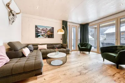 Ein Sitzbereich in der Unterkunft Familienferienwohnung Zentral by A-Appartments