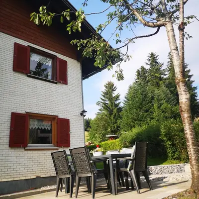 Ein Garten an der Unterkunft Erwin's